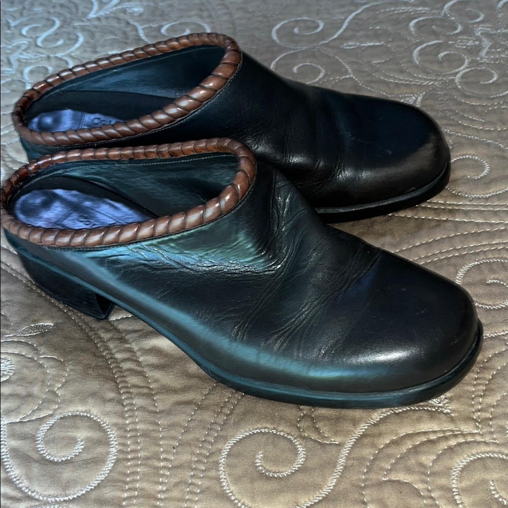 Croft & Barrow Brown Tan Mules with Braided Trim